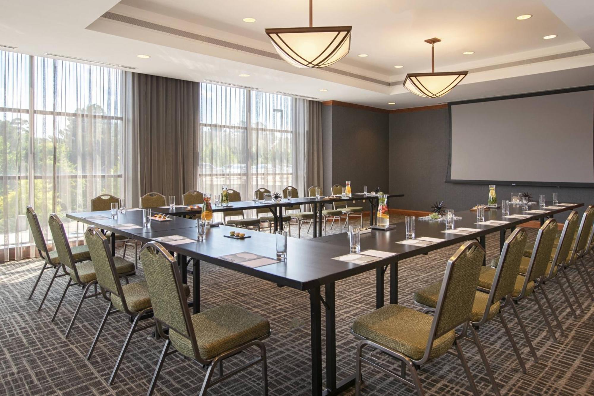 Renaissance Raleigh North Hills Hotel Zewnętrze zdjęcie