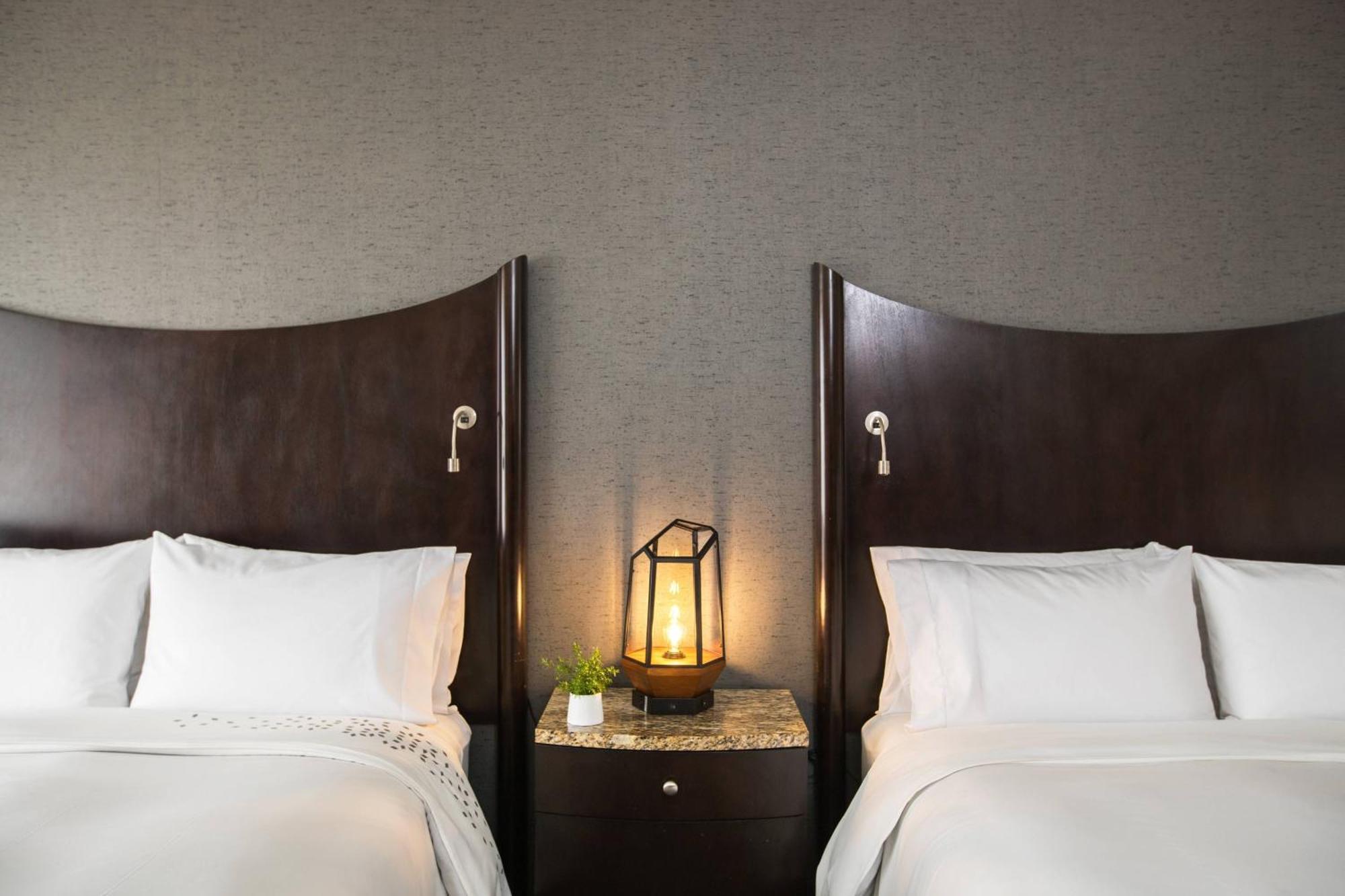 Renaissance Raleigh North Hills Hotel Zewnętrze zdjęcie