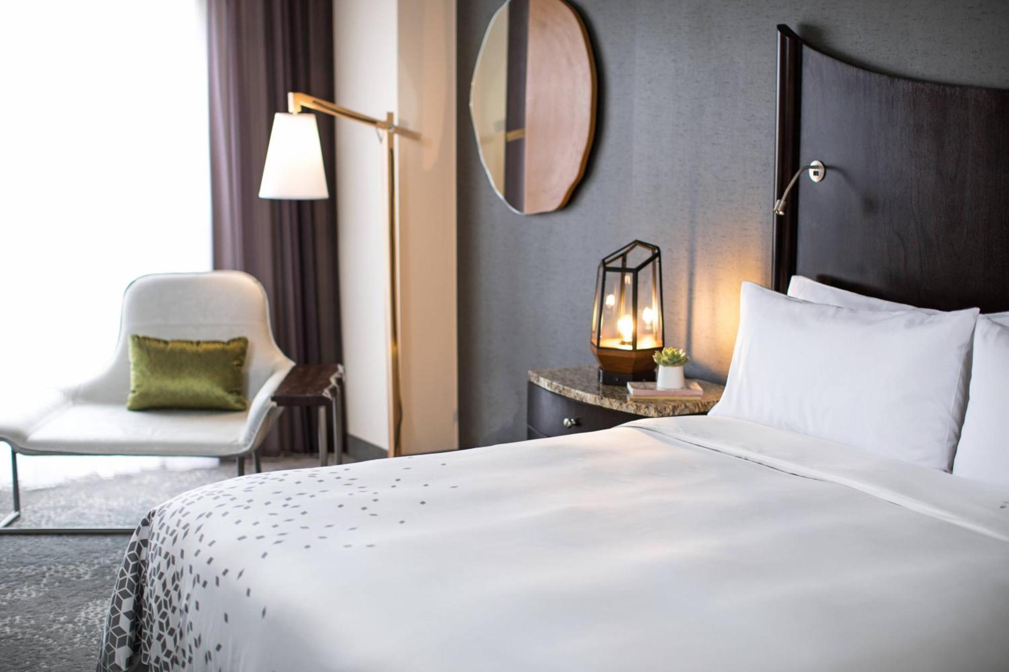 Renaissance Raleigh North Hills Hotel Zewnętrze zdjęcie