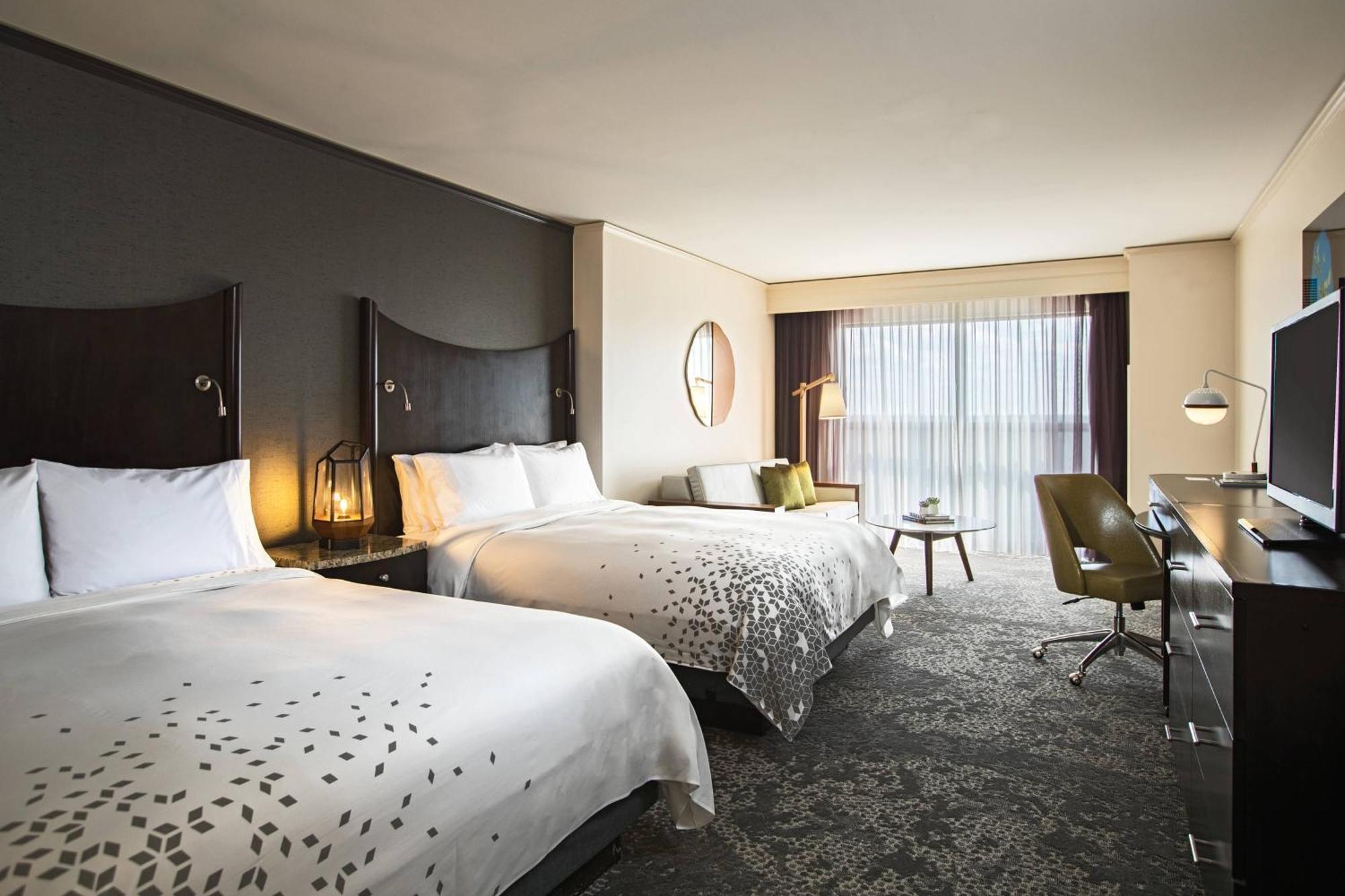 Renaissance Raleigh North Hills Hotel Zewnętrze zdjęcie