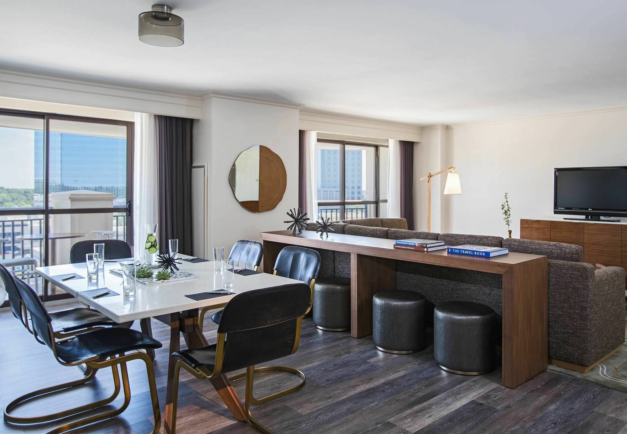 Renaissance Raleigh North Hills Hotel Zewnętrze zdjęcie